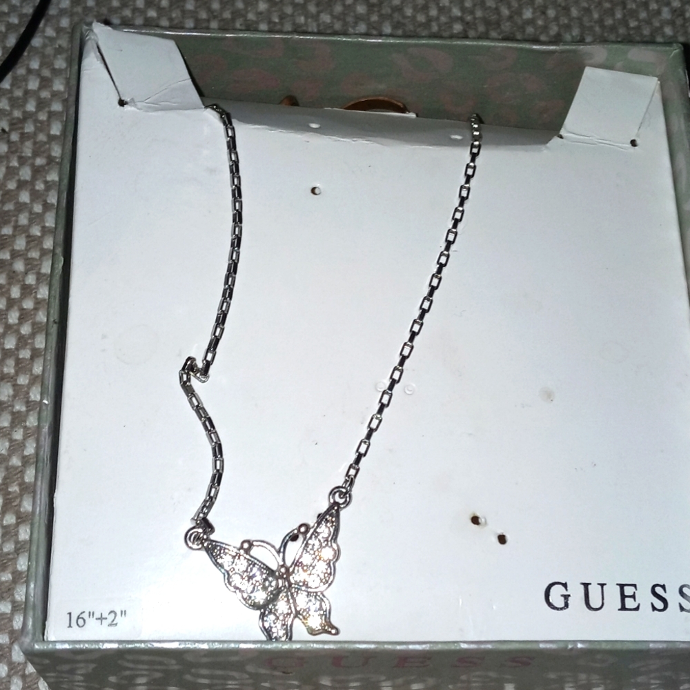 Ladies necklace